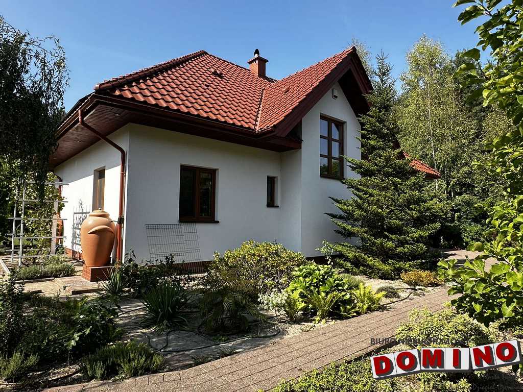 Piękny dom, 5-o pokojowy. Działka 14ar. Cena 1170.000 zł