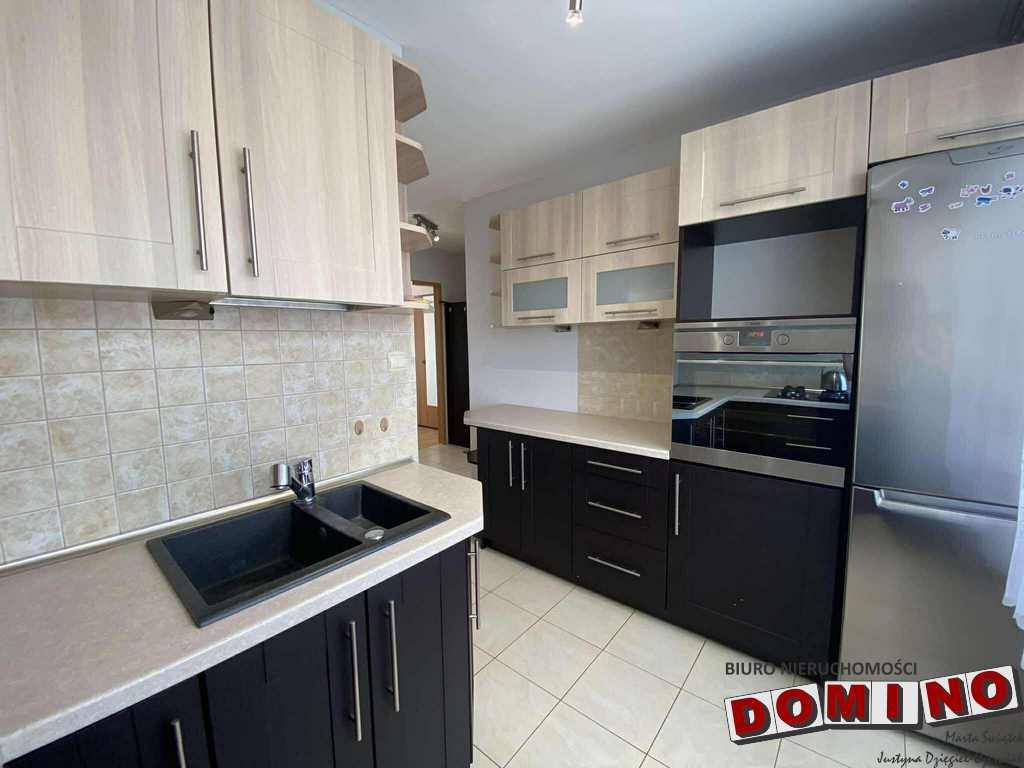 Ul. KEN, 3 pokoje, ładnie umeblowane, czynsz 1500zł