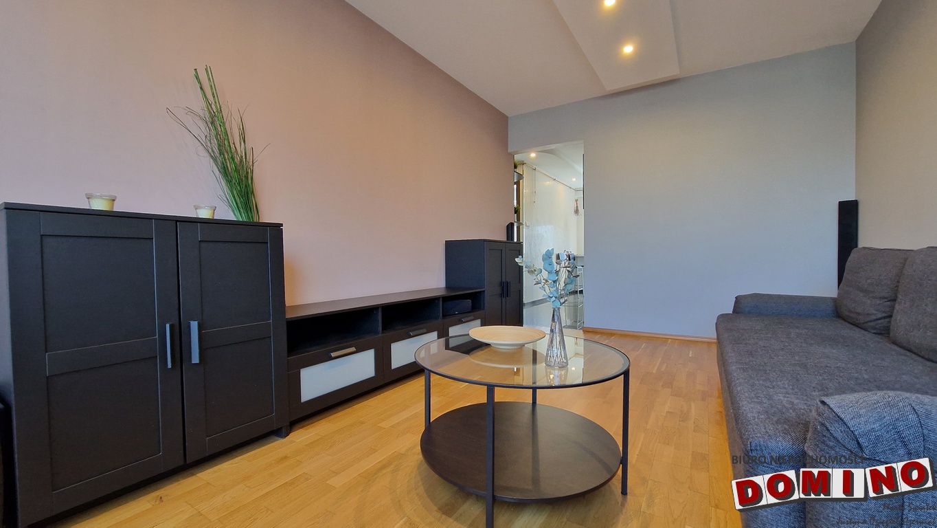 Ul. Poniatowskiego, komfortowe 2 pokojowe mieszkanie z balkonem, 1400 zł