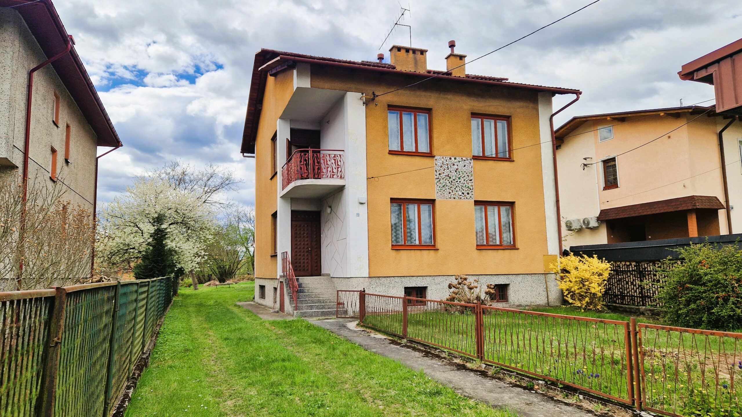 Centrum Niska, dom wolnostojący, działka 10 ar, cena 499 000 zł