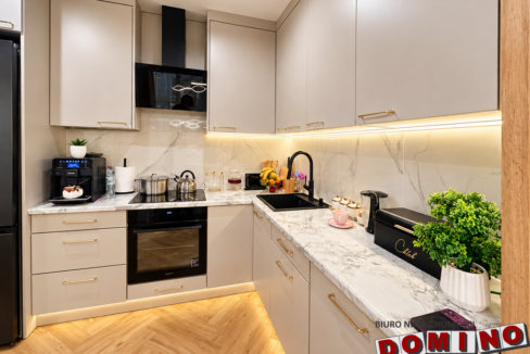 4E021031-3BD0-4BA0-8966-9B473CDBC3DD